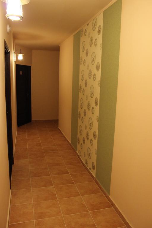 Alice Panzio Gold Bed & Breakfast Калоча Екстериор снимка